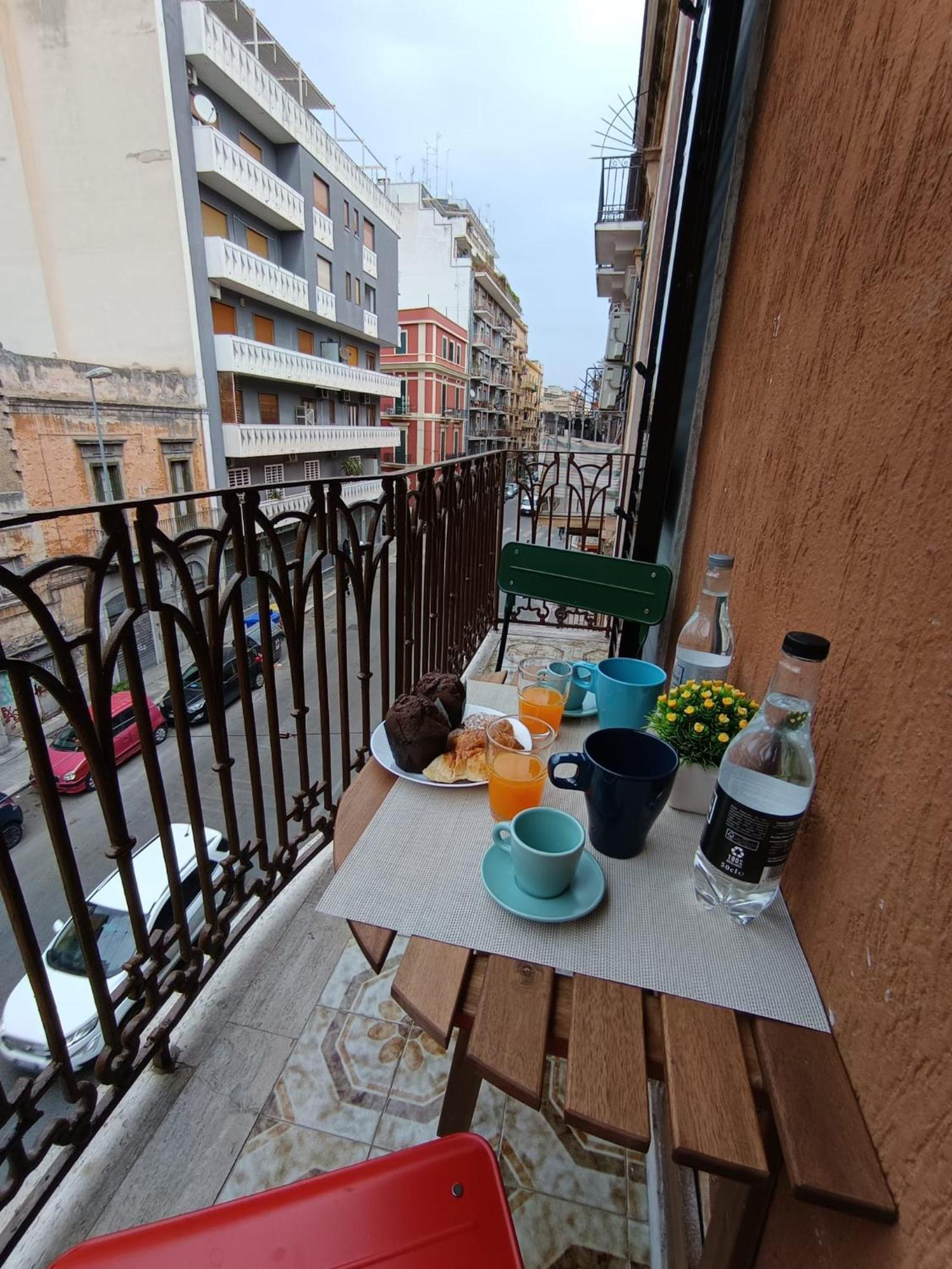 Dimora Crispi 70 Apartment Bari Exterior foto
